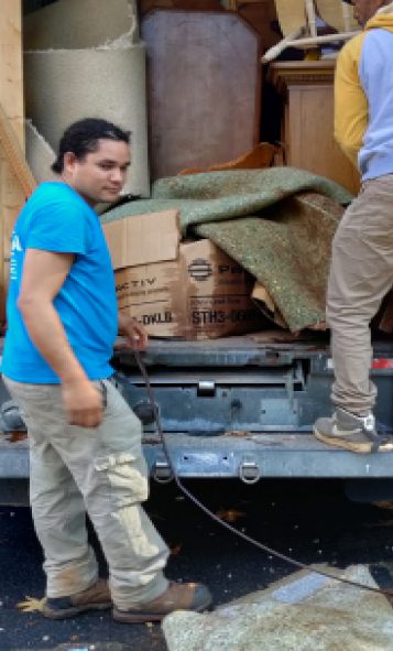 Junk Removal service. Lithonia Movers